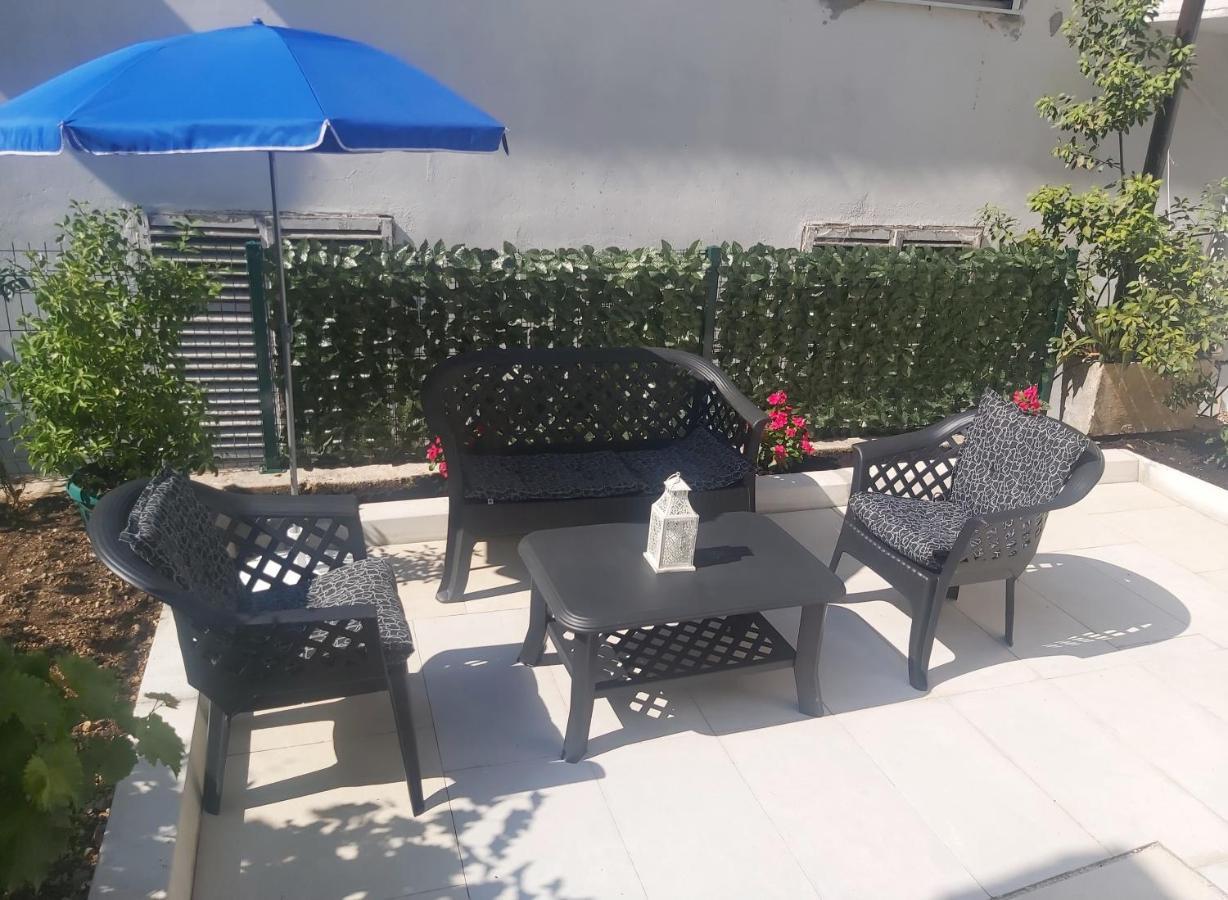 Apartment Marina Kotor Eksteriør bilde