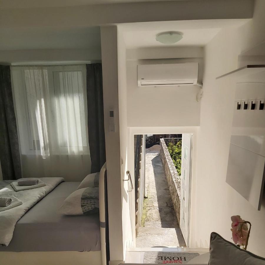 Apartment Marina Kotor Eksteriør bilde