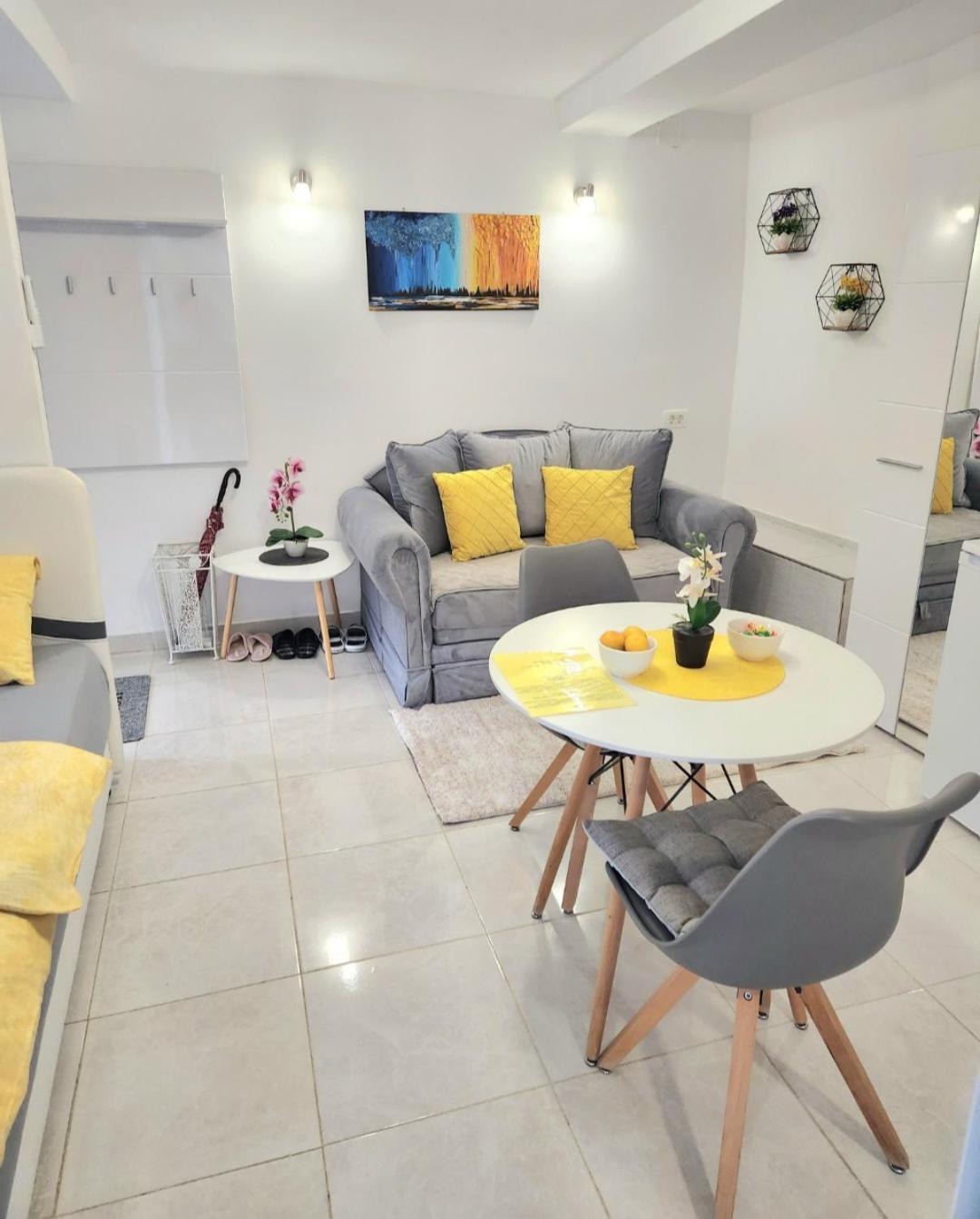 Apartment Marina Kotor Eksteriør bilde